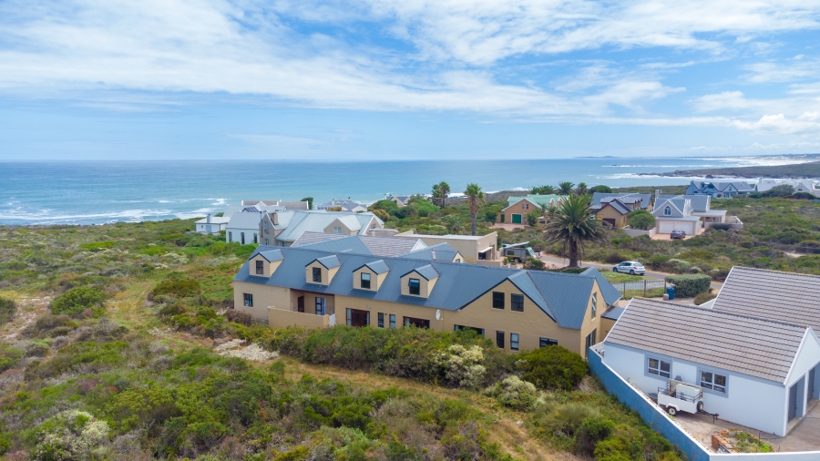 7 Bedroom Property for Sale in Grotto Bay Western Cape